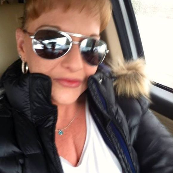 Meet your Posher, Crystal - Picture 1 of 1